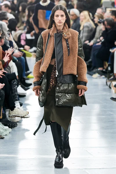 Look 29
